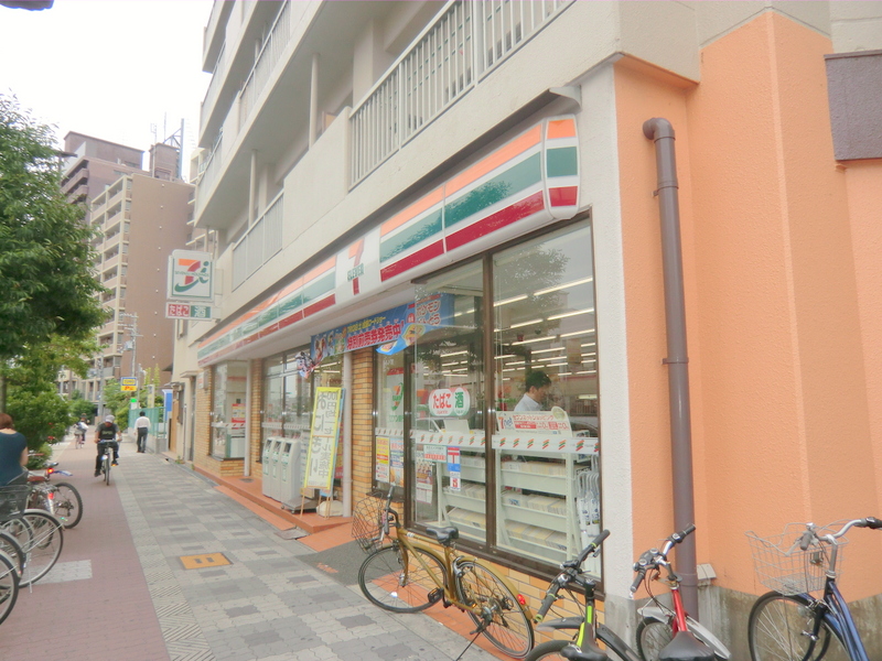 Convenience store. Seven-Eleven Osaka Higashinakashima 1-chome to (convenience store) 1m