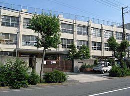 Junior high school. Higashiyodo until junior high school 560m