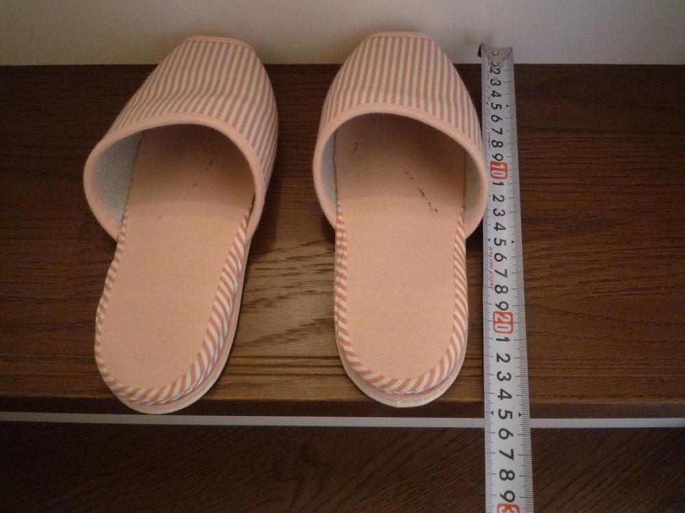 Other. Since the staircase width is about 25CM also the adult male, There is the width of the place does not go out feet from almost stairs when multiplied by the foot.