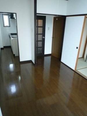 Living and room. Flooring shiny