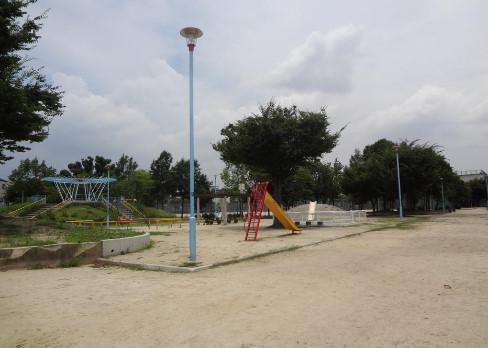 park. Toyosato to Central Park 519m