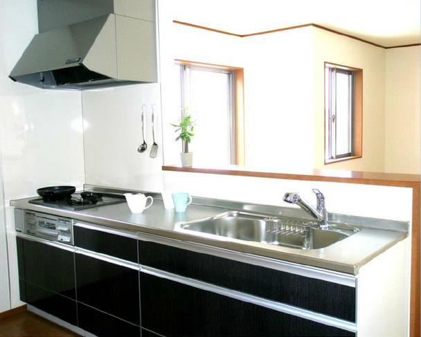 Kitchen. Storage lot ・ Spacious washing in the sink also happy to water purifier visceral hand shower system Kitchen!