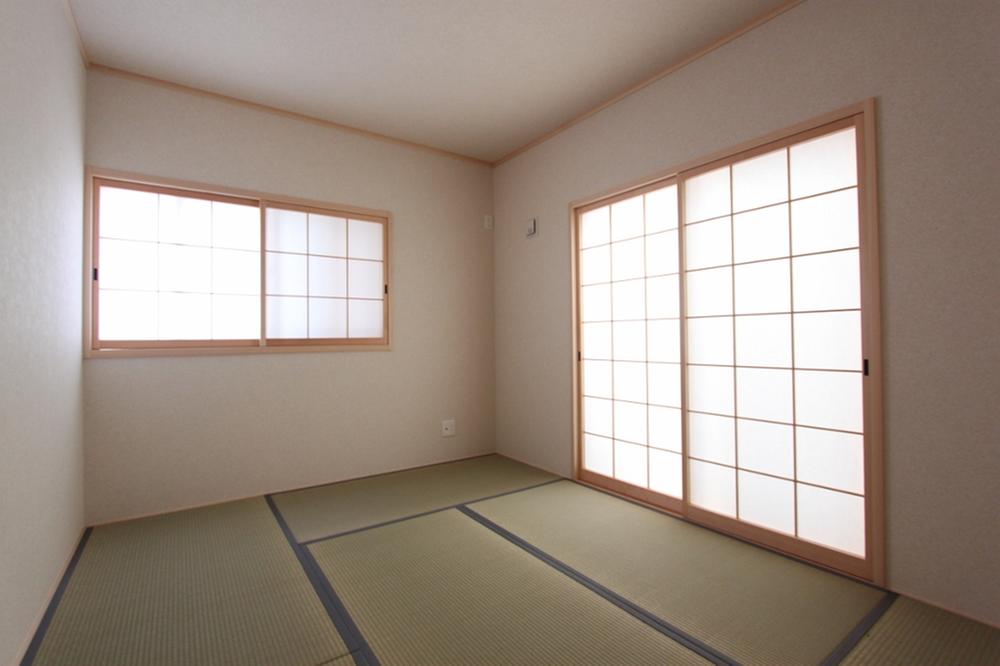 Other introspection.  ◆ Japanese-style room