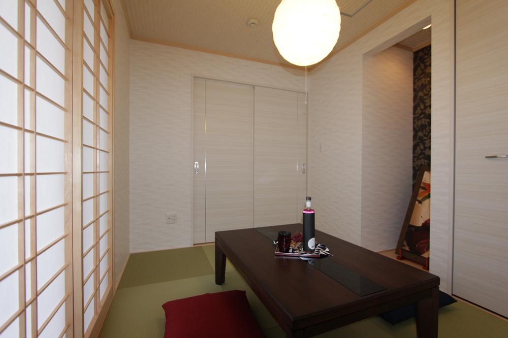 Building plan example (introspection photo). Quaint Japanese-style room. Will flow when the calm and spacious