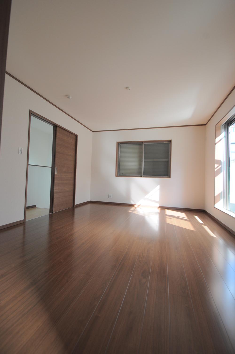 Same specifications photos (Other introspection). The company example of construction (you can choose)