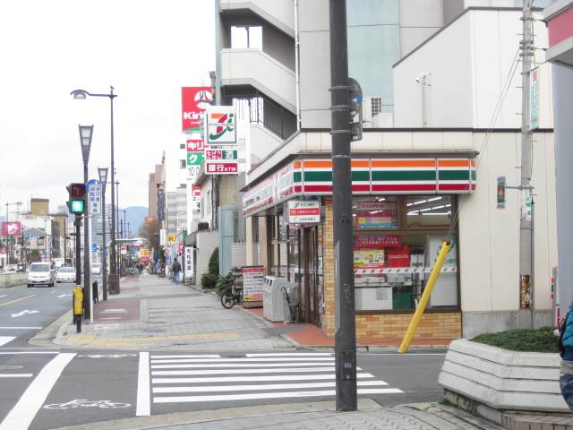 Convenience store. Seven-Eleven Osaka Hiranominami 1-chome to (convenience store) 210m