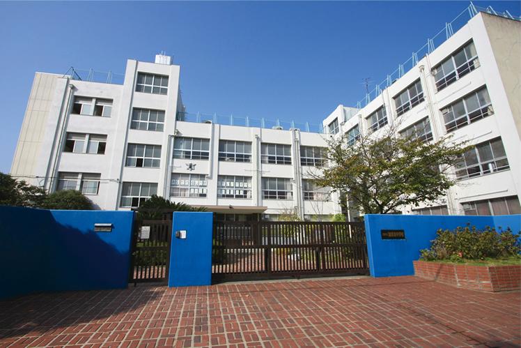 Junior high school. Municipal Kamiminami 1000m up to junior high school