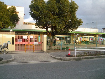 kindergarten ・ Nursery. Osaka Municipal Kami third nursery school (kindergarten ・ 374m to the nursery)