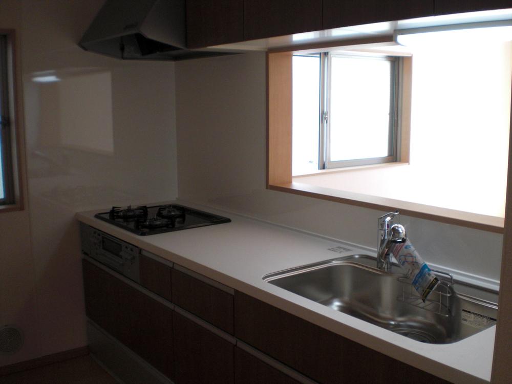 Same specifications photo (kitchen). It is the same specification properties