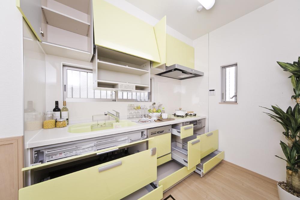 Model house photo. Easy-to-use system Kitchen