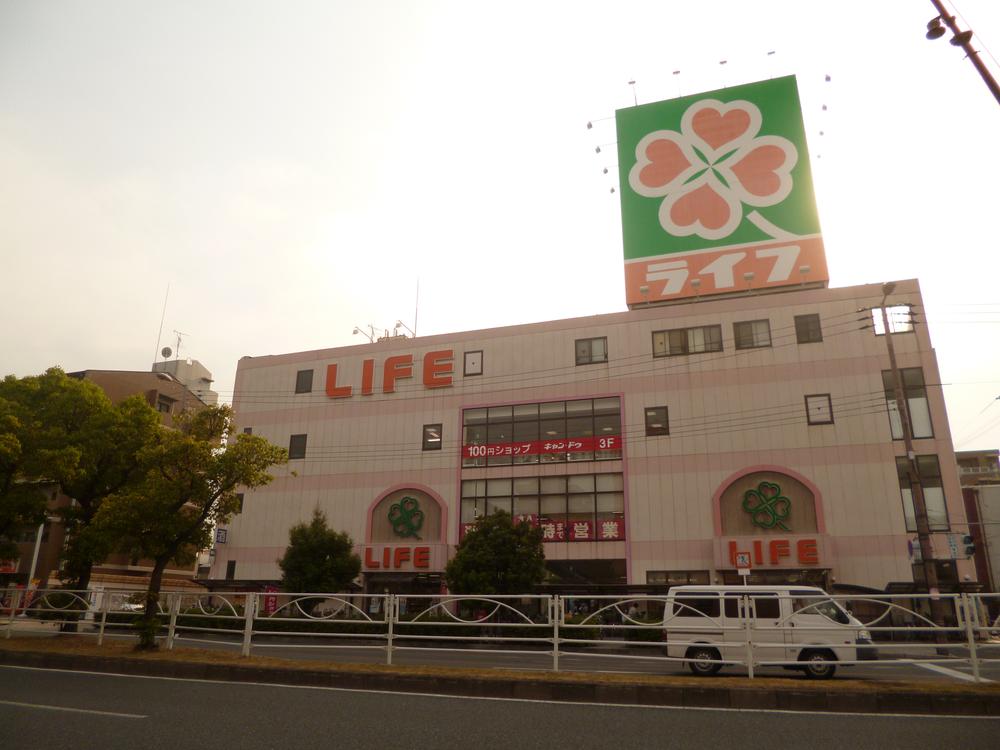 Supermarket. Walk up to life plains Nishiwaki store up to 503m life plain Nishiwaki store 7 minutes