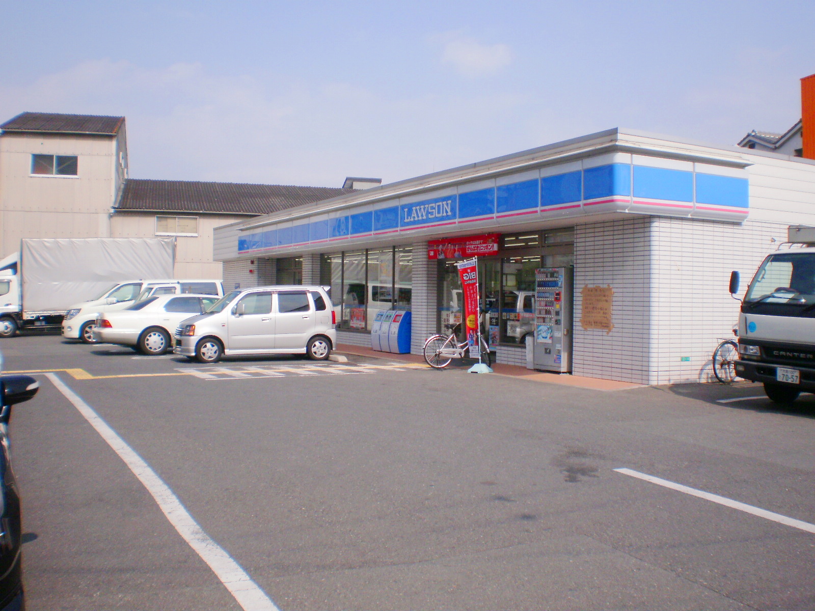Convenience store. 396m until Lawson plus Uriwari store (convenience store)