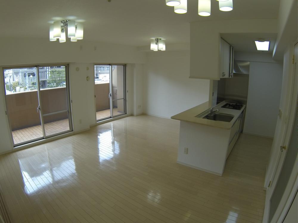 Living. Living Large!