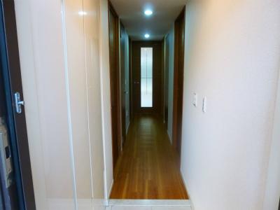 Entrance. Local (10 May 2013) Shooting