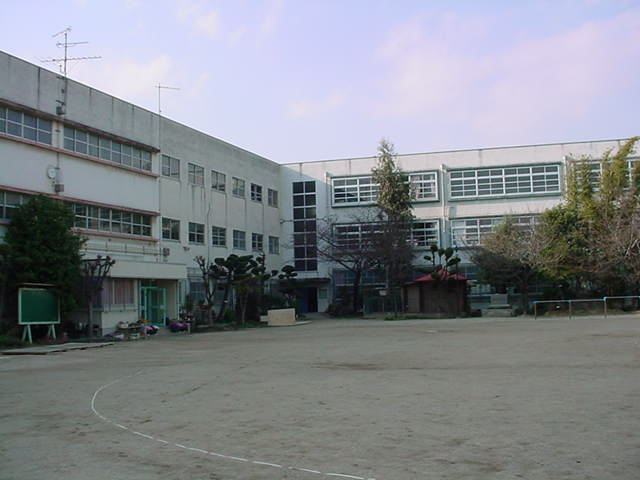 Primary school. Taiheiji up to elementary school (elementary school) 348m