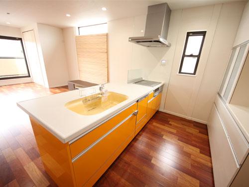 Same specifications photo (kitchen). Indoor (09 May 2013) sink a good face-to-face kitchen kitchen shooting usability You can choose from among the artificial marble 8 colors. Also it comes with a cupboard. Standard specification