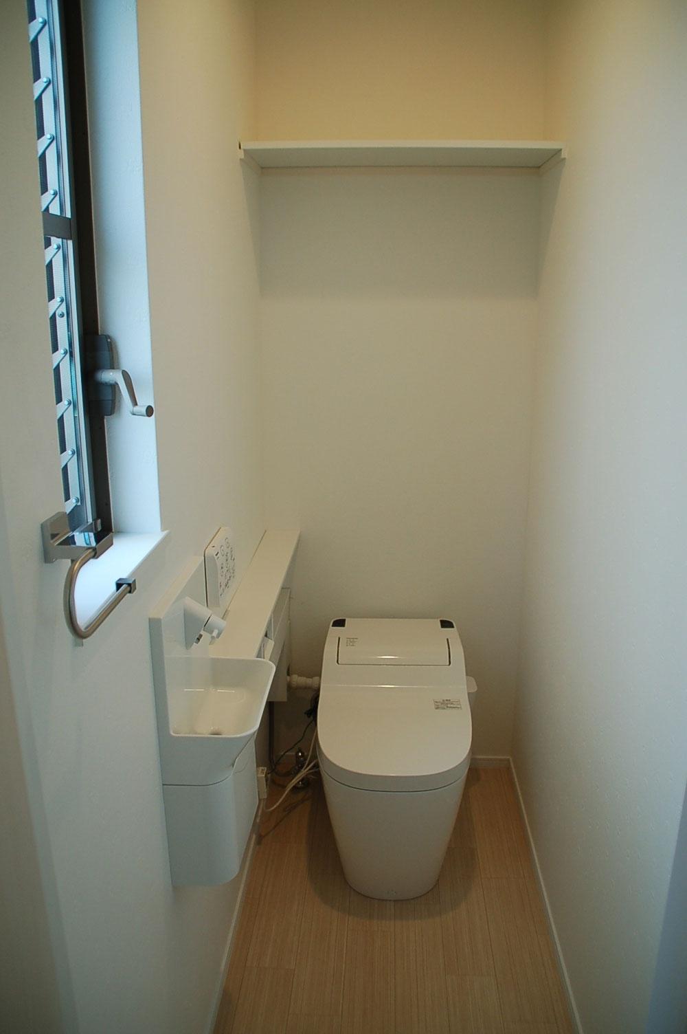 Same specifications photos (Other introspection). Same specifications Toilet construction cases