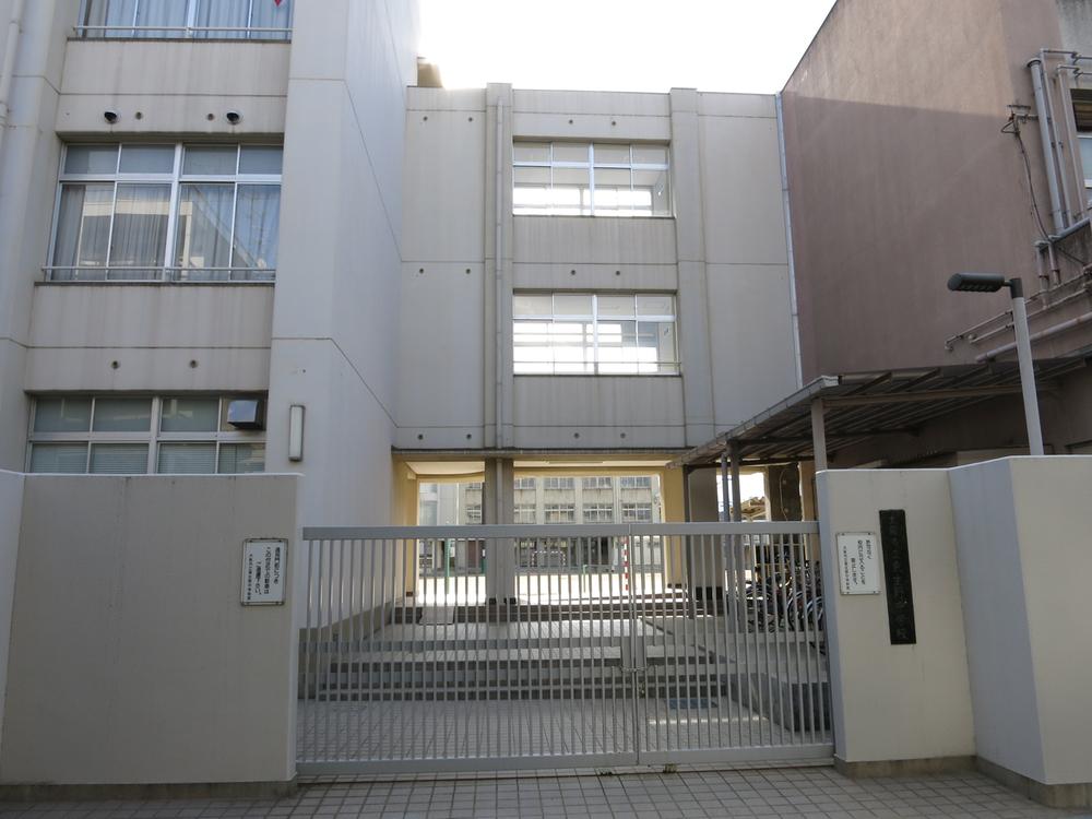 Junior high school. Osaka Tatsuhigashi Ikuno until junior high school 753m