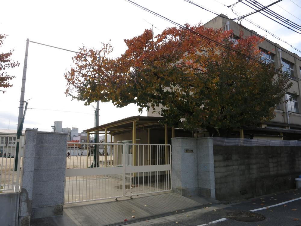 Primary school. 336m to Osaka City Tatsunaka River Elementary School