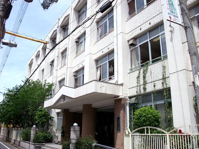 Primary school. 419m to Osaka City Tatsukita Tsuruhashi Elementary School