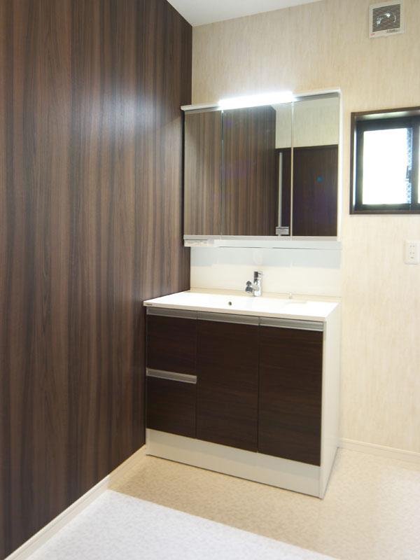 Same specifications photos (Other introspection). Three-sided mirror shampoo dresser with LED lighting. Panasonic. (The company example of construction photos)