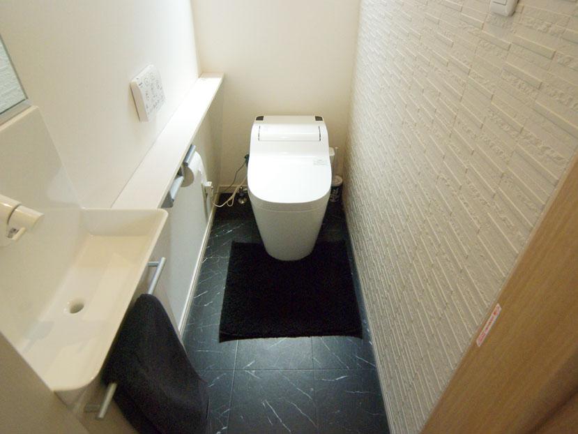 Same specifications photos (Other introspection). Automatic cleaning function with bidet toilet. Panasonic Ara Uno S. (The company example of construction photos)