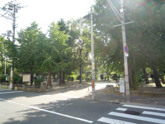 park. 535m to Tatsumi Park