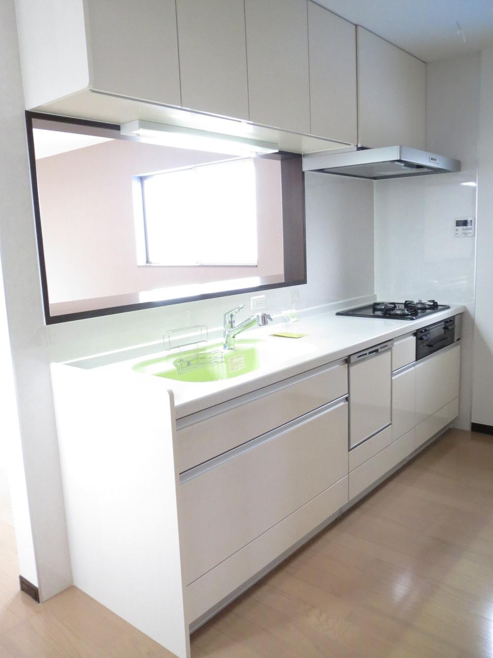 Kitchen. System kitchen