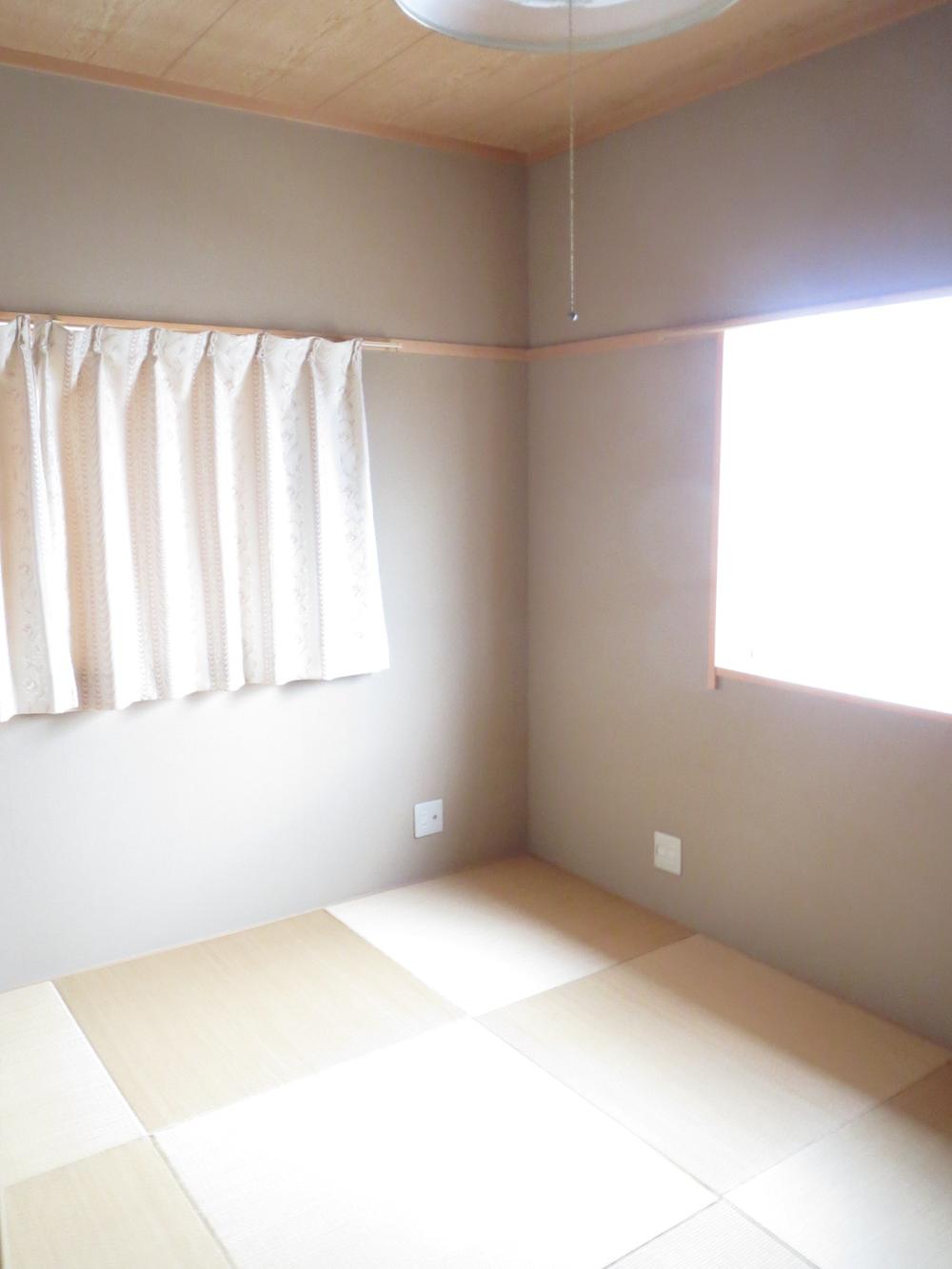 Non-living room. Third floor: Japanese-style room