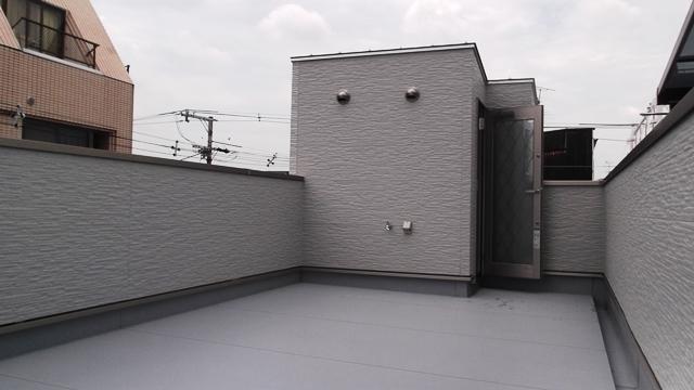 Balcony. Example of construction (roof balcony)