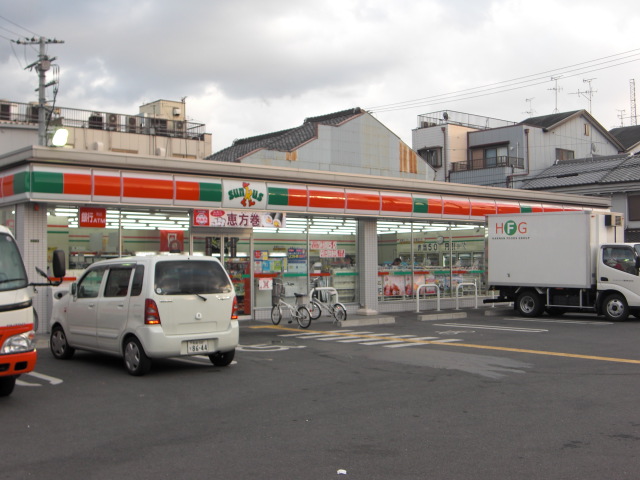 Convenience store. Thanks Osaka Tajima 5-chome up (convenience store) 259m