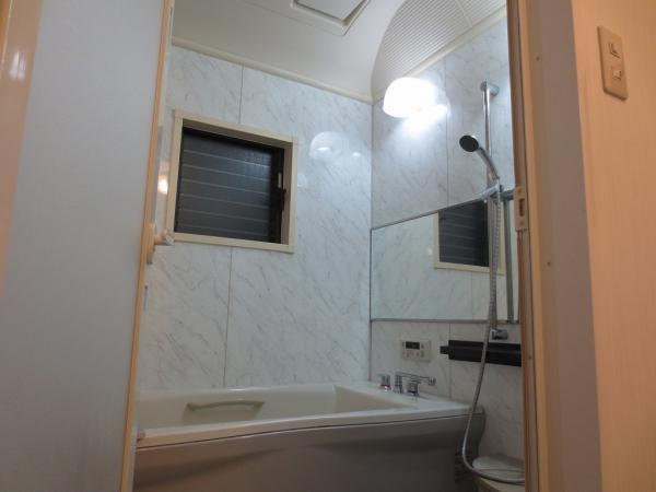 Bathroom. Double-decker bus It is spacious bus in which the white-toned