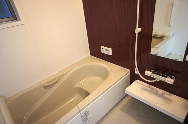 Bathroom. Comfortable bath time in Otobasu function