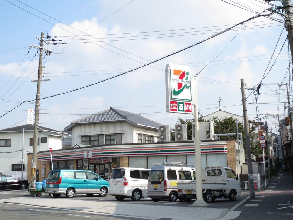 Convenience store. Seven-Eleven 209m to Osaka Momodani 3-chome