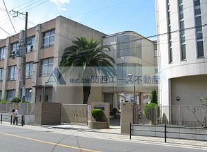 Junior high school. Osaka Tatsuhigashi Ikuno 481m up to junior high school (junior high school)