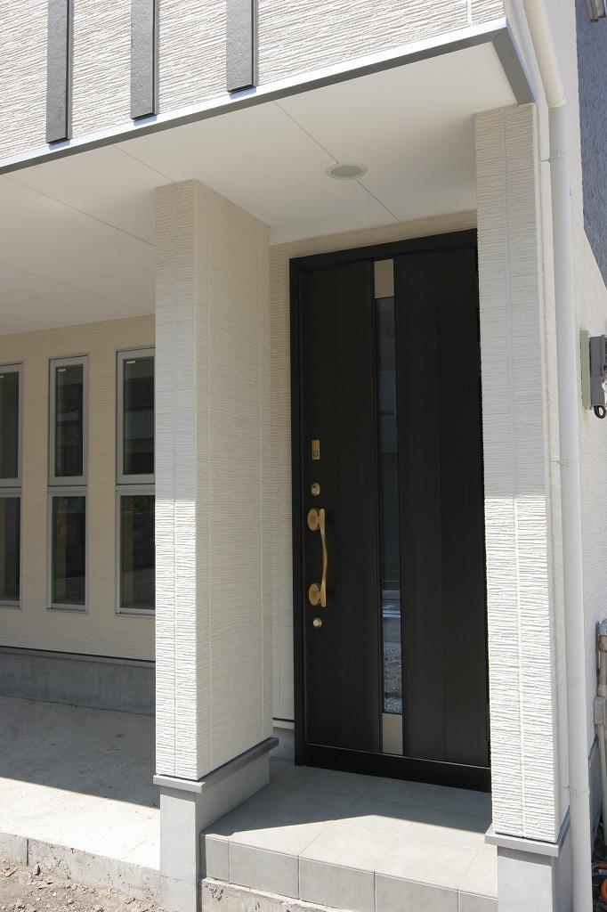 Entrance. Same specification model house