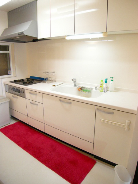 Kitchen. 552