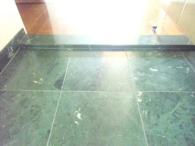 Entrance. Is the entrance to a feeling of luxury