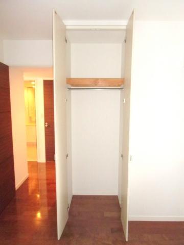 Receipt. Each room comes with Western-style to