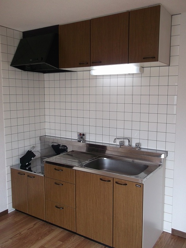 Kitchen. Gas two-burner stove is installed Allowed