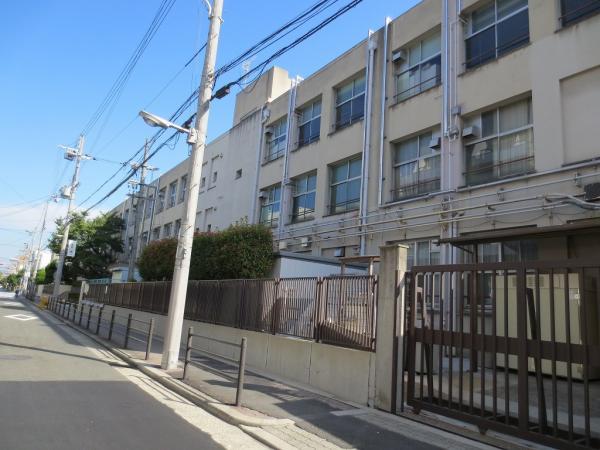 Primary school. Peripheral 400m to Osaka Municipal growth Elementary School