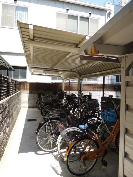 Other common areas. Bicycle-parking space.