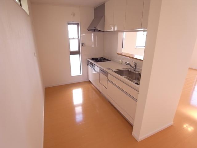 Same specifications photo (kitchen)