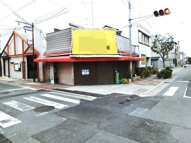 Local photos, including front road