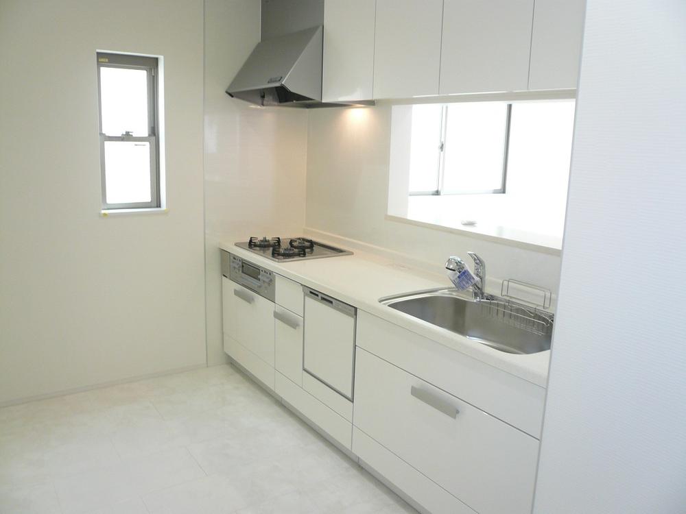 Same specifications photo (kitchen)