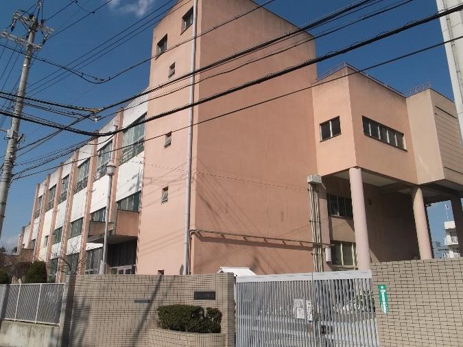 Primary school. 605m to Osaka Municipal Suwa elementary school