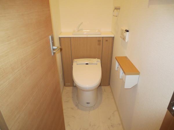 Toilet. Second floor Clean even with the remote control type clean bidet in the tankless toilet