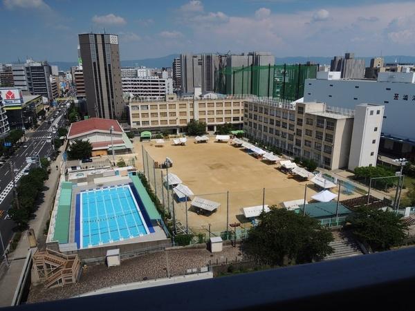 View photos from the dwelling unit. View of the east. Before catfish Koto Elementary School of the eye. Summer festival is also seen from the house.