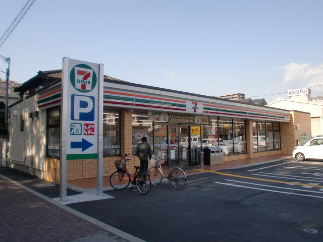 Convenience store. Seven-Eleven Osaka Imafukunishi 6-chome up (convenience store) 394m