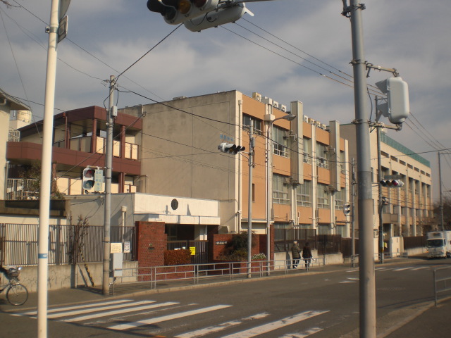 Primary school. 141m to Osaka Municipal Imafuku elementary school (elementary school)